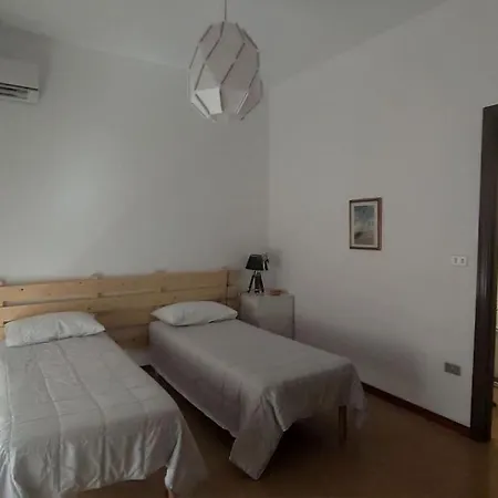 La Casa Dell'angolo Belpasso
